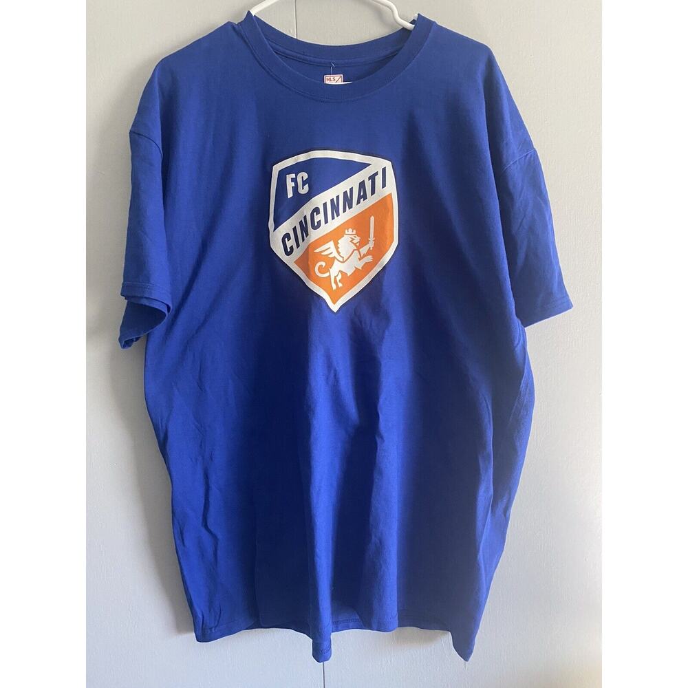 FC Cincinnati Shirt Men’s XL MLS Blue Short Sleeve Soccer Futbol Team Crewneck